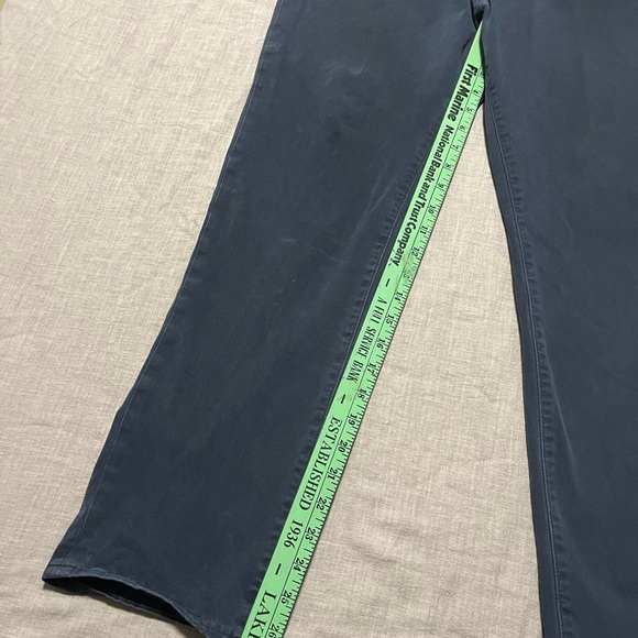 Levi's Premium 511 Men’s Navy Trousers Size 34 x 30 leather patch white tab - Picture 3 of 9